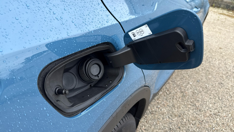 Volvo XC40 2.0 B4P Plus Dark 5dr Auto Petrol Estate